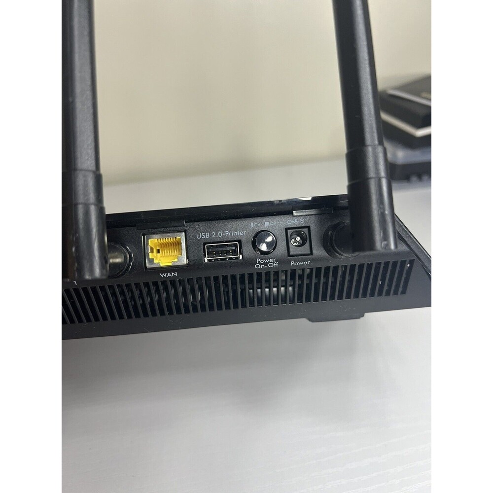 NETGEAR R6400v2 Nighthawk AC1750 Smart WiFi Router - Picture 6 of 7